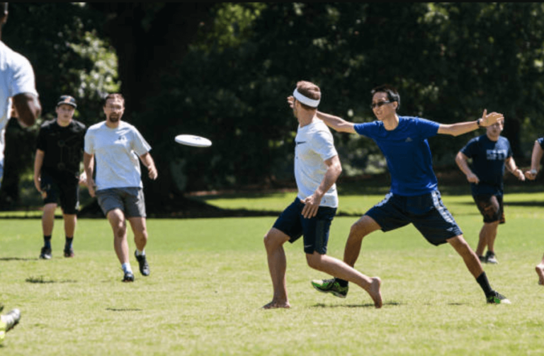 5120x1440p 329 ultimate frisbee image