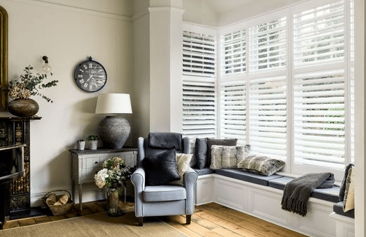 Living Room:0erfao2lgic= Plantation Shutters