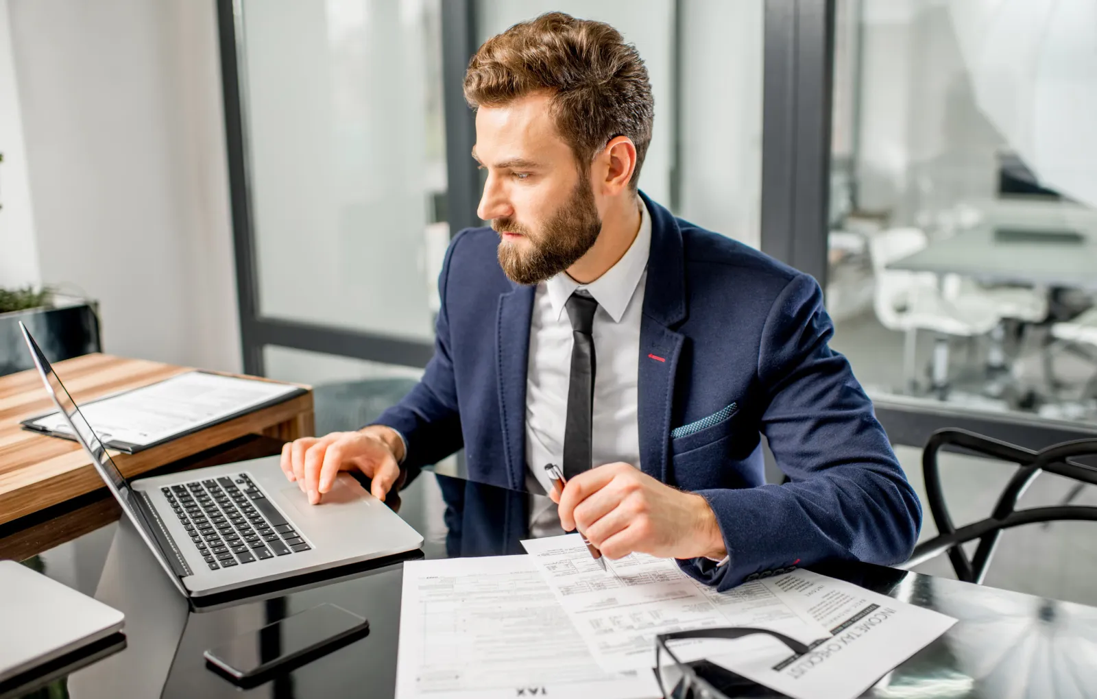 From Manual to Intelligent: The Rise of Internal Audit Software in Business