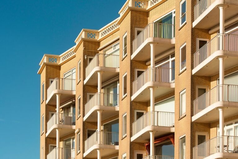 estate uses ai for staging rentals